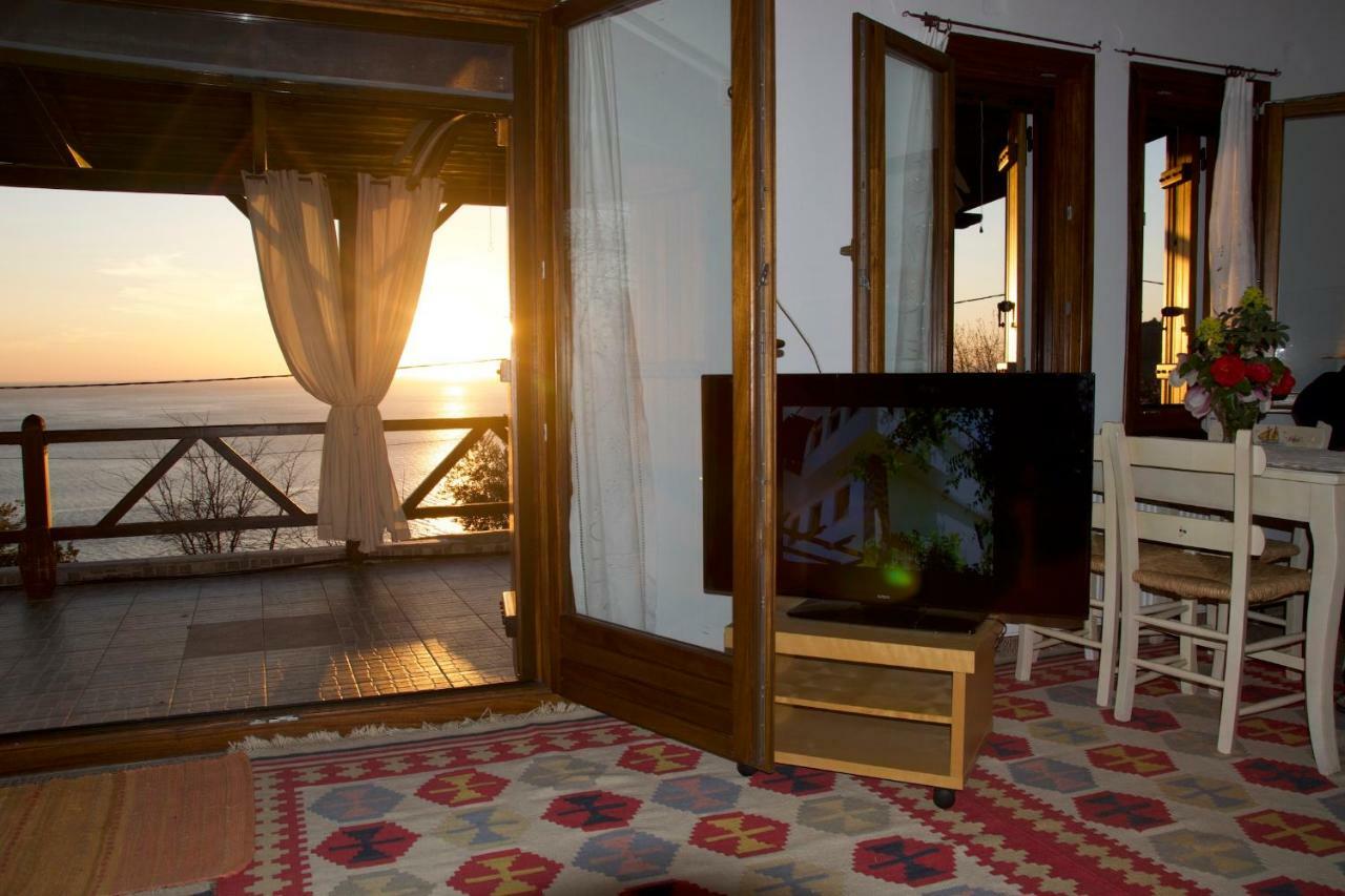 House Of The Rising Sun Villa Chorefton Exterior photo